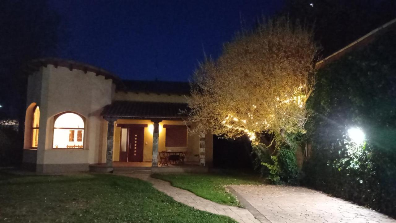 La Cuquina Villa Villaturiel Екстериор снимка
